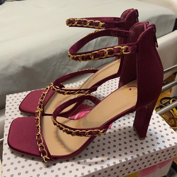 Burgundy Heels - Picture 8 of 8
